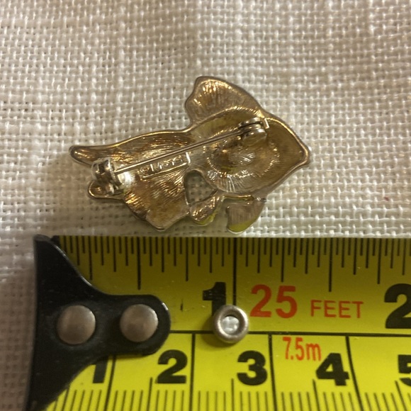 Vintage Monet Tropical Fish Goldfish Aqua Blue Silver Tone Rhinestone Brooch Pin - Picture 4 of 4